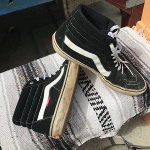 VANS SK8 HI PRO MODEL